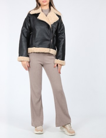 Jacheta Bershka, negru