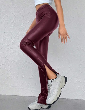 Pantaloni Three-S, visiniu