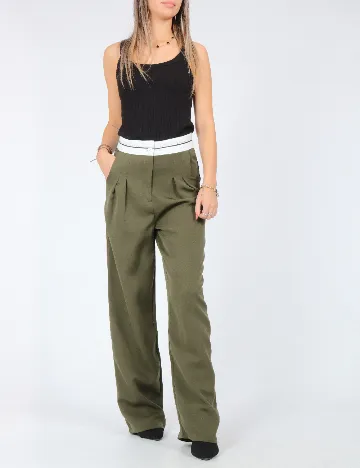 Pantaloni SHEIN, kaki Verde