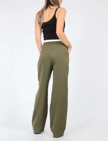 Pantaloni SHEIN, kaki Verde