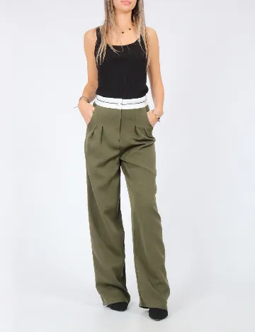 Pantaloni SHEIN, kaki Verde