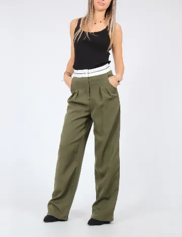 Pantaloni SHEIN, kaki Verde