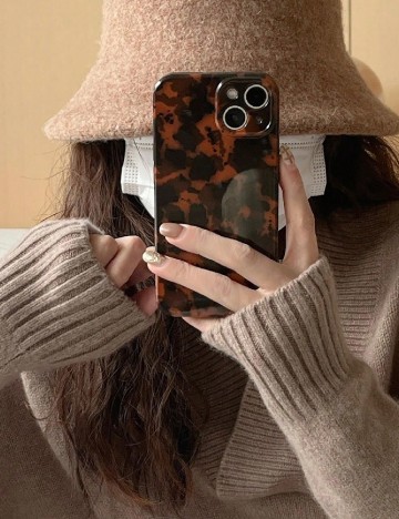 Husa iPhone 14 Pro SHEIN, maro