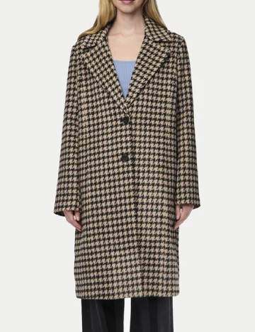 Palton Pieces, maro