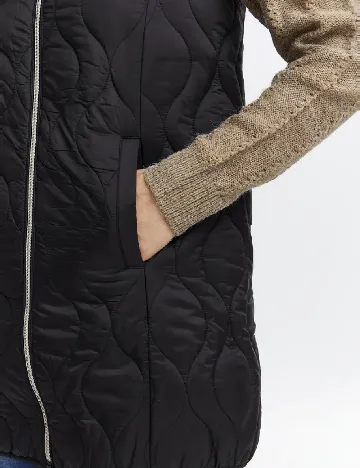 Vesta Fransa, negru Negru