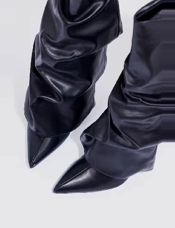 Cizme PrettyLittleThing, negru Negru