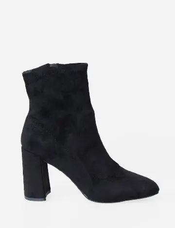 Botine PrettyLittleThing, negru Negru
