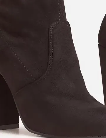 Cizme PrettyLittleThing, negru Negru