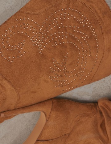 Cizme PrettyLittleThing, maro