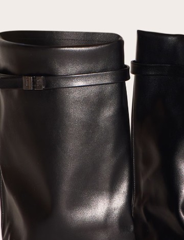 Cizme PrettyLittleThing, negru