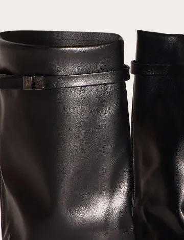 Cizme PrettyLittleThing, negru Negru