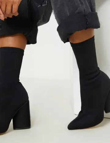 Botine PrettyLittleThing, negru Negru