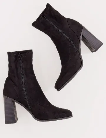 Botine PrettyLittleThing, negru Negru
