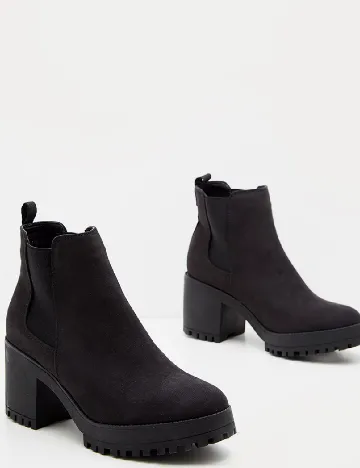 Botine PrettyLittleThing, negru Negru