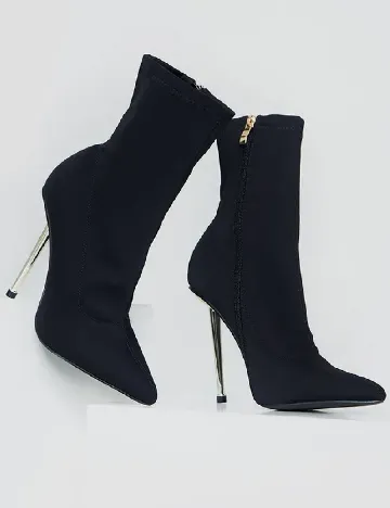 Botine PrettyLittleThing, negru Negru
