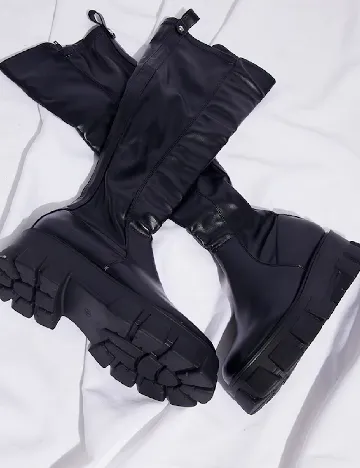Cizme PrettyLittleThing, negru Negru