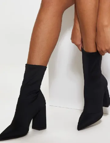 Botine PrettyLittleThing, negru Negru