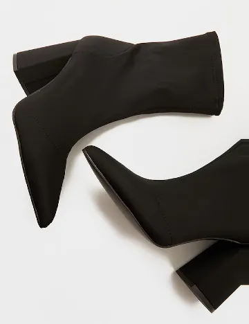 Botine PrettyLittleThing, negru Negru