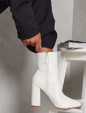 Botine PrettyLittleThing, alb Alb