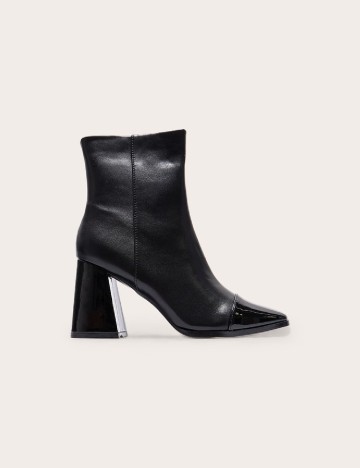 Botine PrettyLittleThing, negru