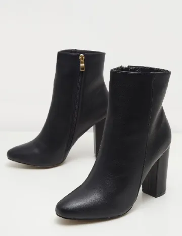 Botine PrettyLittleThing, negru Negru
