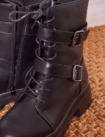 Ghete PrettyLittleThing, negru Negru