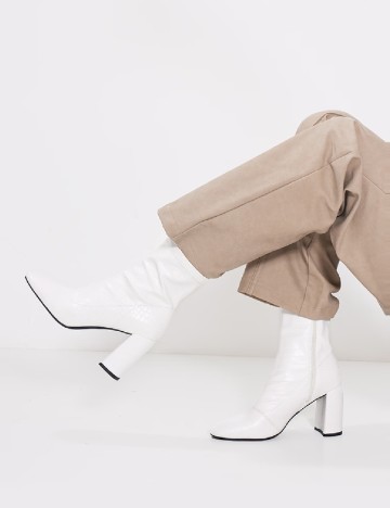 Botine PrettyLittleThing, alb