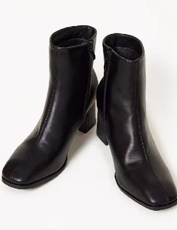 Botine PrettyLittleThing, negru Negru