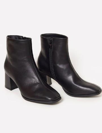 Botine PrettyLittleThing, negru