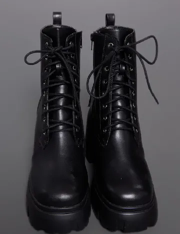 Botine PrettyLittleThing, negru Negru