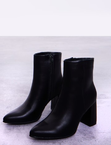 Botine PrettyLittleThing, negru