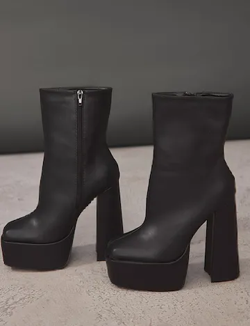 Botine PrettyLittleThing, negru Negru