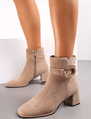 Botine PrettyLittleThing, maro deschis