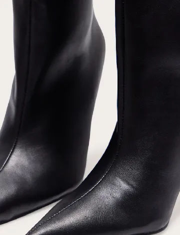 Cizme PrettyLittleThing, negru Negru