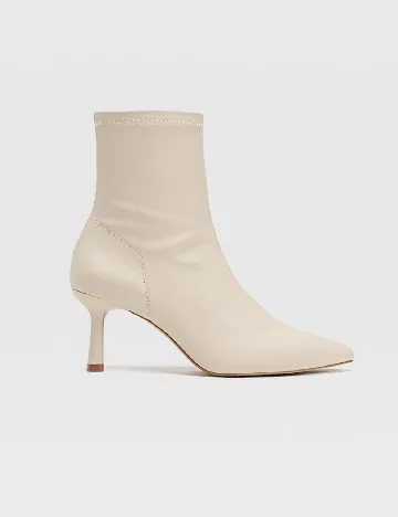 Botine Stradivarius, crem Crem
