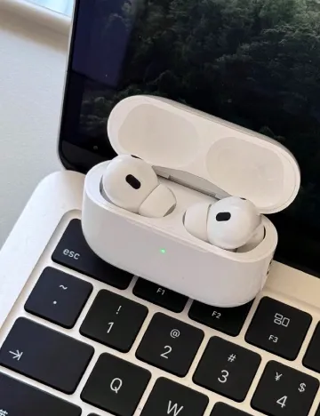 Casti SHEIN, alb Alb