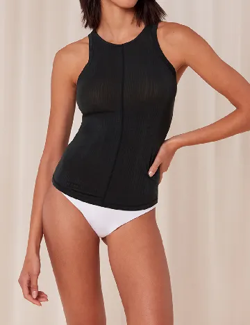 Maiou Triumph, negru Negru