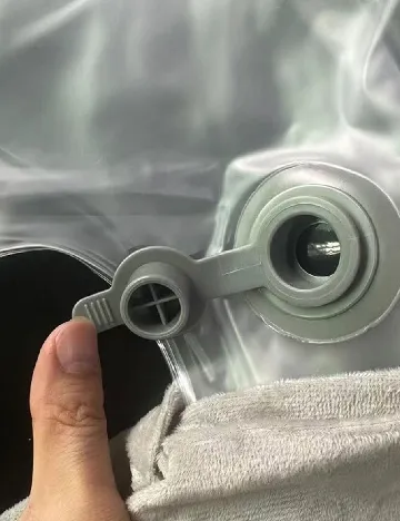 Perna gonflabila pentru calatorie SHEIN, gri deschis Gri