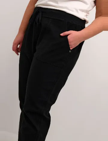 Pantaloni Kaffe Curve, negru Negru