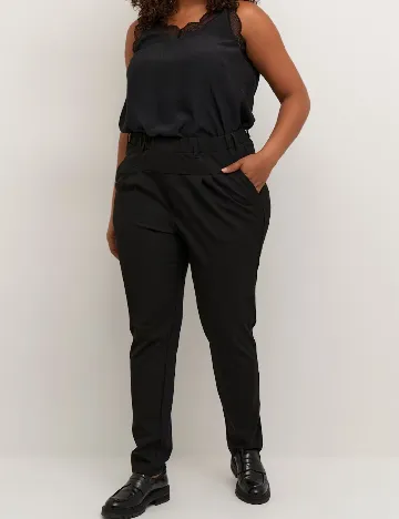 Pantaloni Kaffe Curve, negru Negru