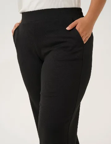 Pantaloni Kaffe Curve, negru Negru