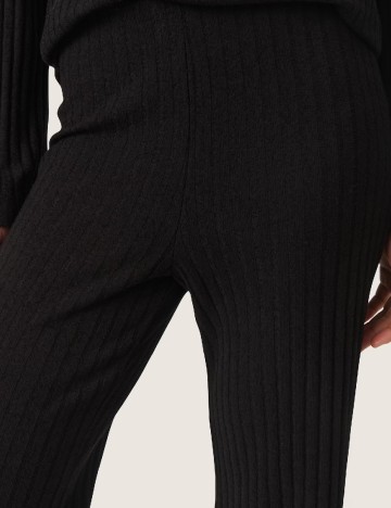 Pantaloni Soaked In Luxury, negru