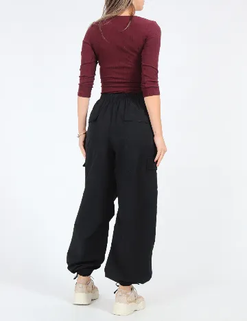 Pantaloni Bershka, negru Negru
