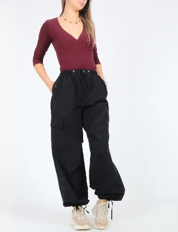 Pantaloni Bershka, negru Negru