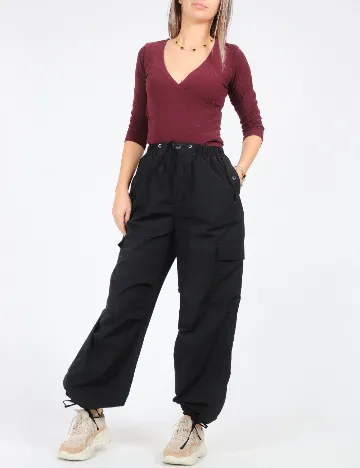 Pantaloni Bershka, negru Negru
