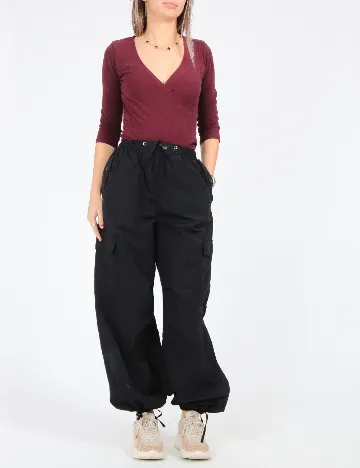 Pantaloni Bershka, negru Negru