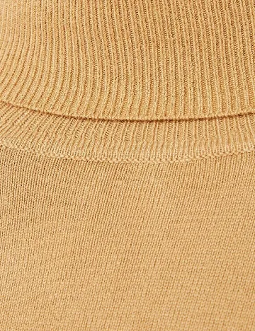 Pulover Bershka, maro Maro