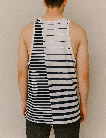 Maiou Bershka, alb/bleumarin Albastru