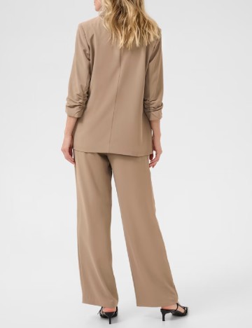 Sacou Cream, maro