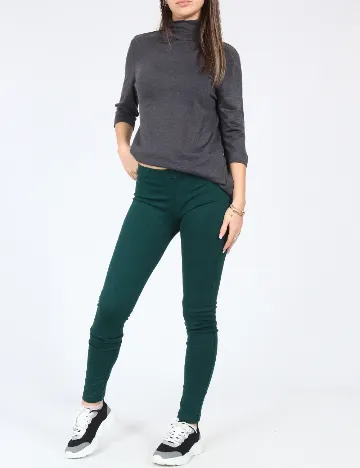Pantaloni Bershka, verde Verde